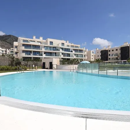 Apartment 092 - Modern, Spacious El Higueron With Private Garden & Bbq Malaga